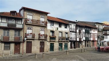 Häuserzeile - Altstadt Guimaraes