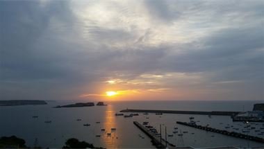 Sonnenuntergang an der Marina Sagres