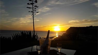 Sonnenuntergang in Lagos mit Vinho Verde